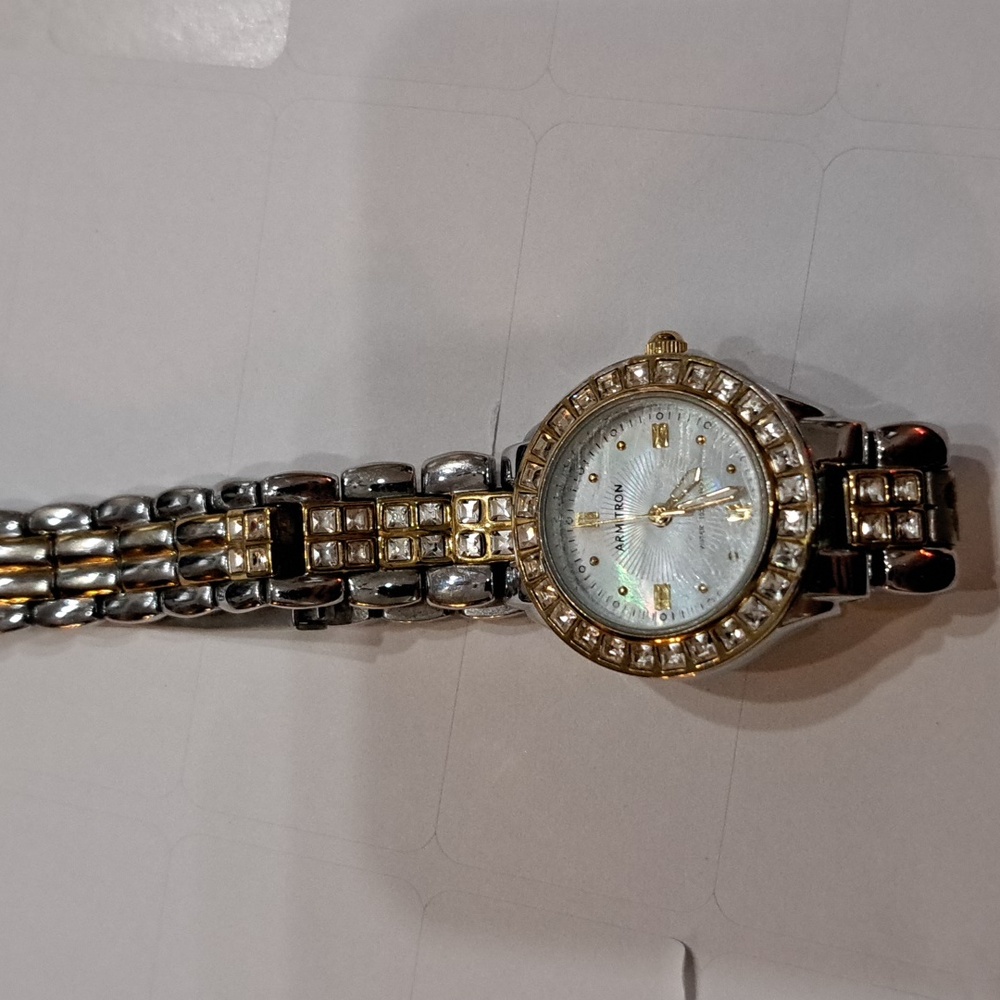 🔥Special Item! Armitron Watch - Picture 6 of 7